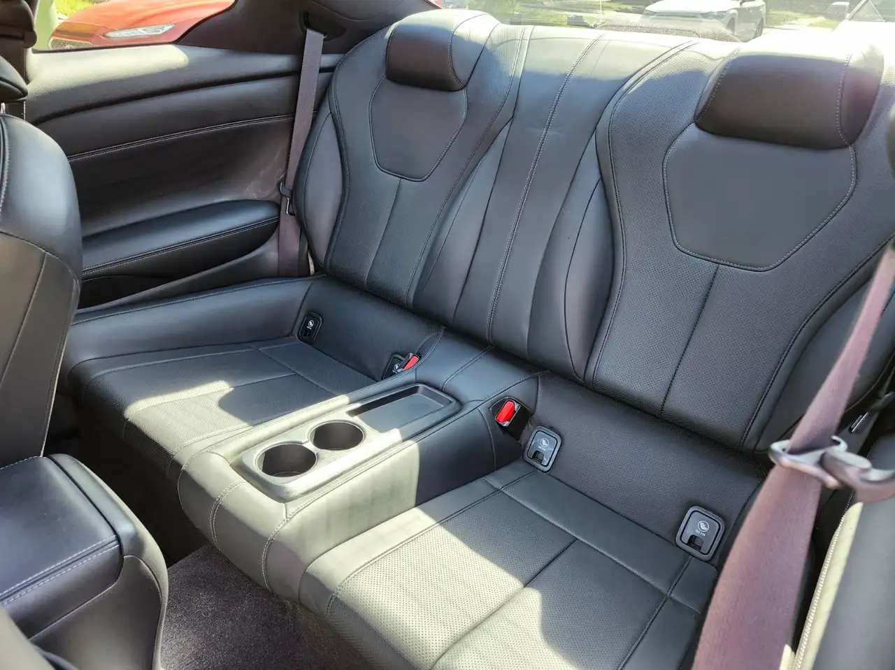 Infiniti Q60 fotografie Infiniti Q60