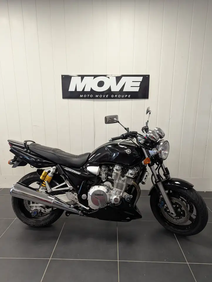 Yamaha XJR 1300