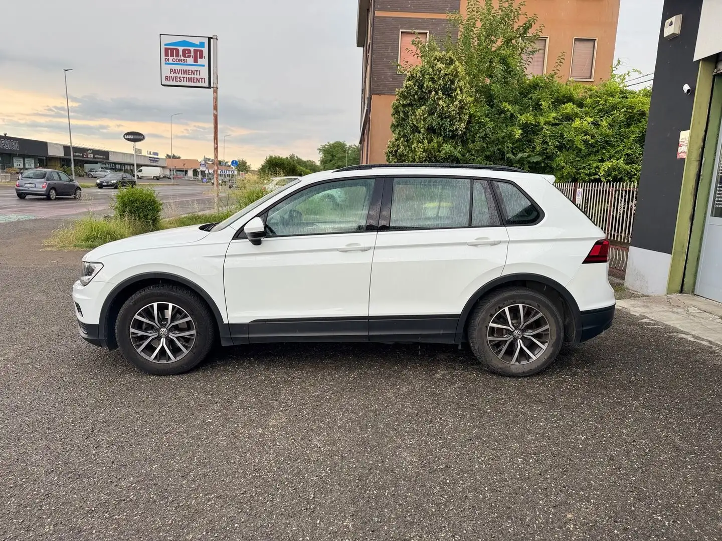 Volkswagen Tiguan Urban 1.6 TDI Blanc - 2