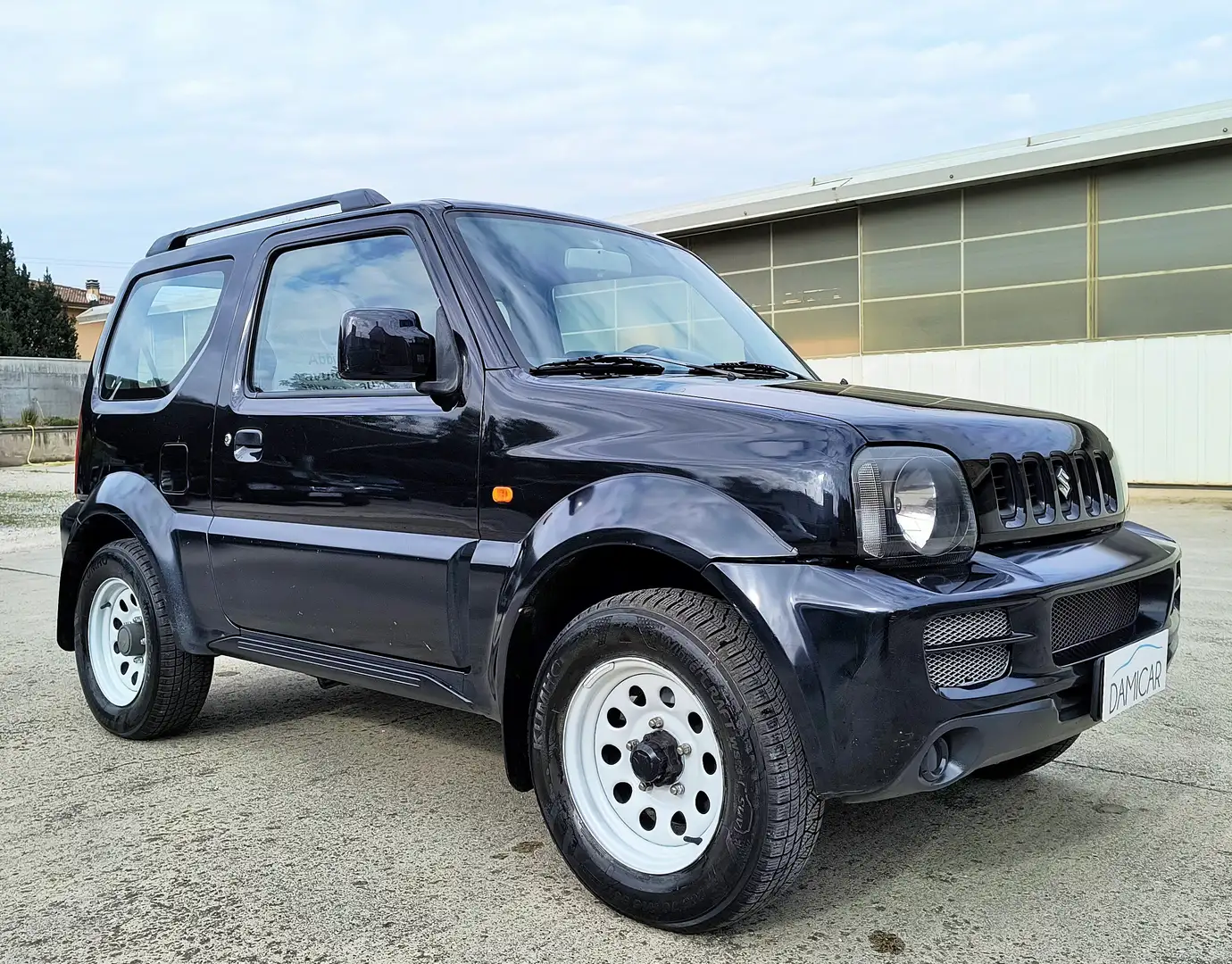 Suzuki Jimny 1.3 16v 4wd Zwart - 1