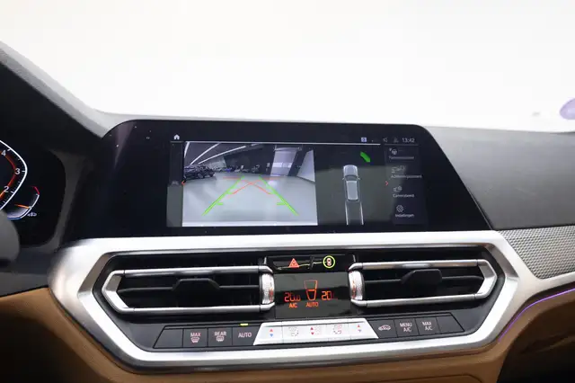 BMW 3 Series view 7