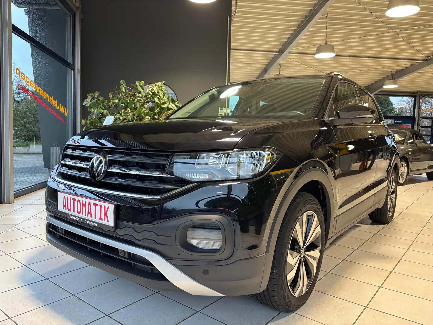 Volkswagen T-Cross Life (Navi; 8 fach) Noir - 1