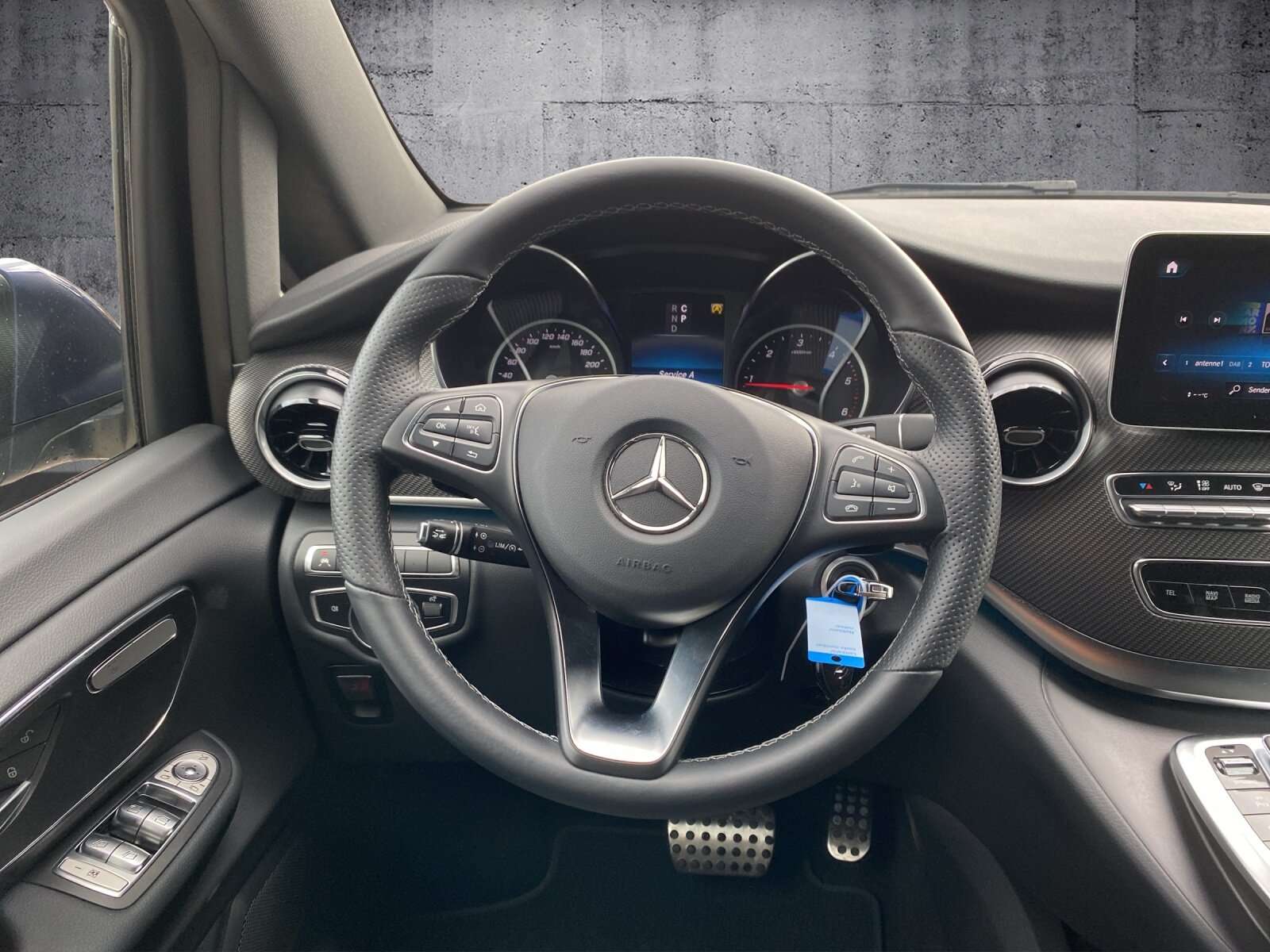 Mercedes-Benz V 250