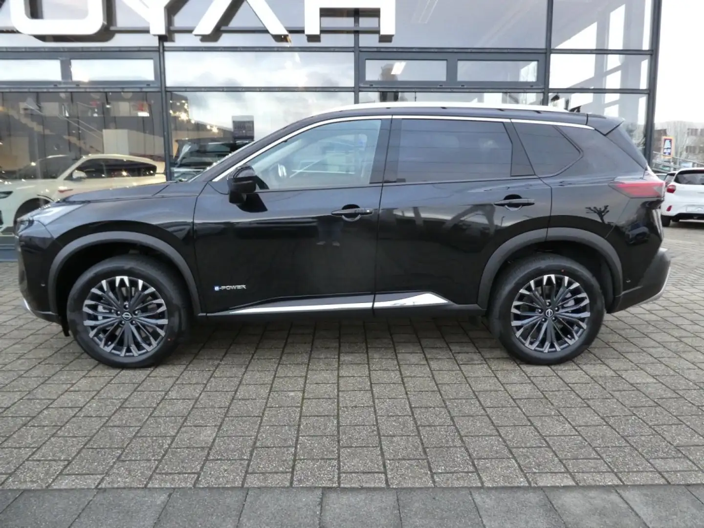 Nissan X-Trail 1.5 VC-T e-Power Tekna+*e-4force*Pano*Winter* Noir - 2