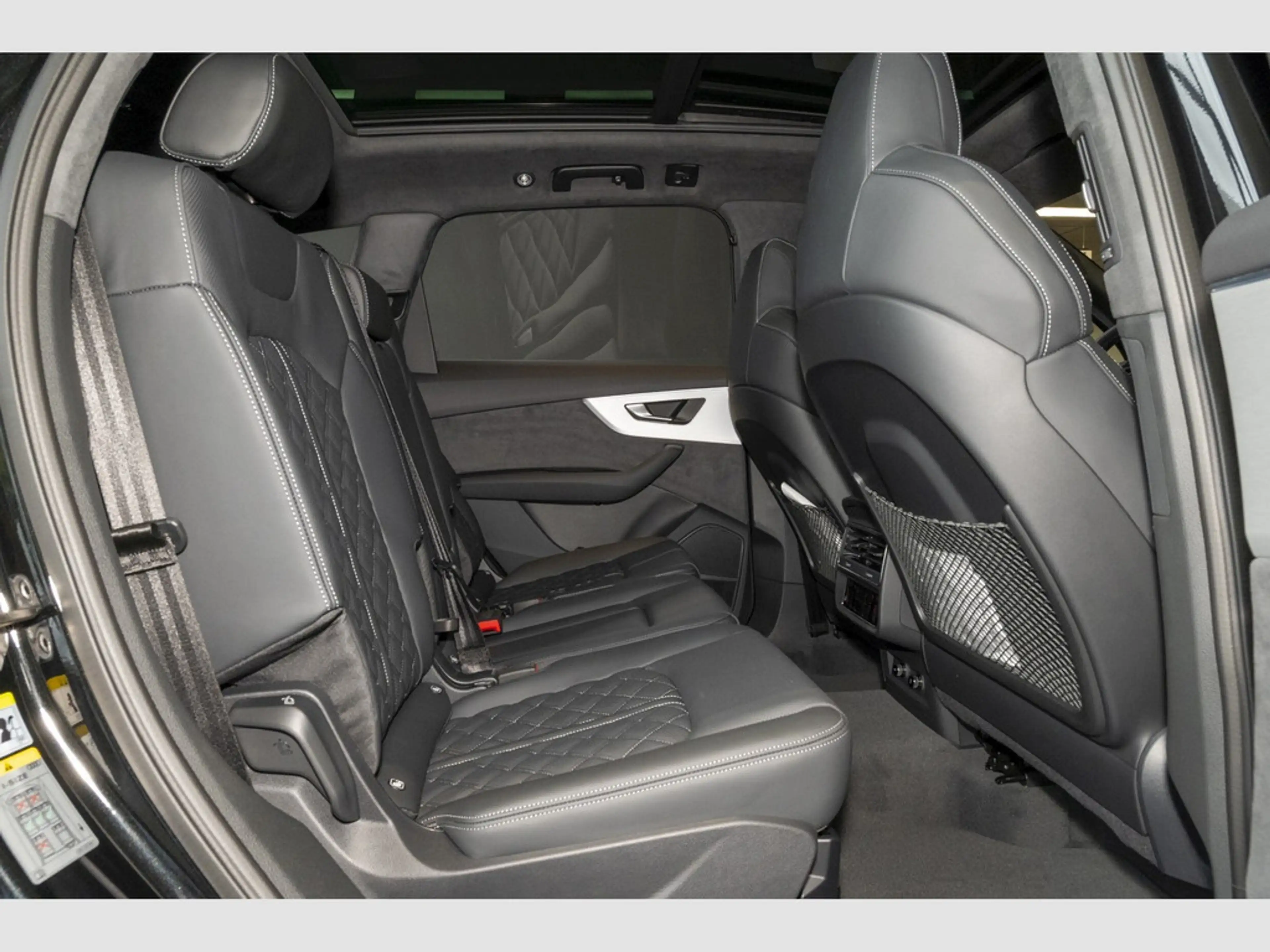 Audi SQ7 SUV TFSI 373 kW tiptronic Head-Up/Assistenzpaket plus/Pano/AHK — photo 11
