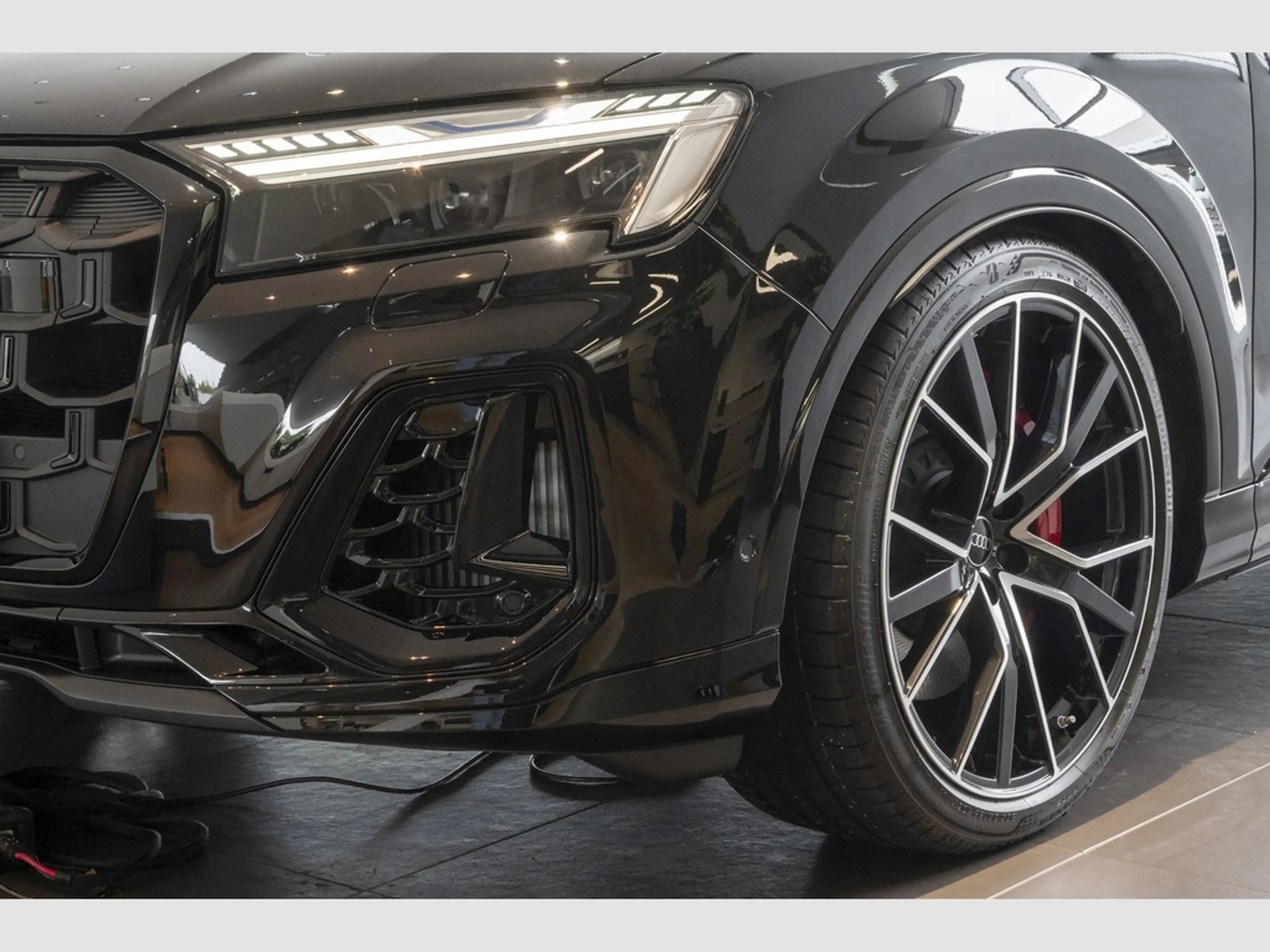 Audi SQ7 SUV TFSI 373 kW tiptronic Head-Up/Assistenzpaket plus/Pano/AHK — photo 6
