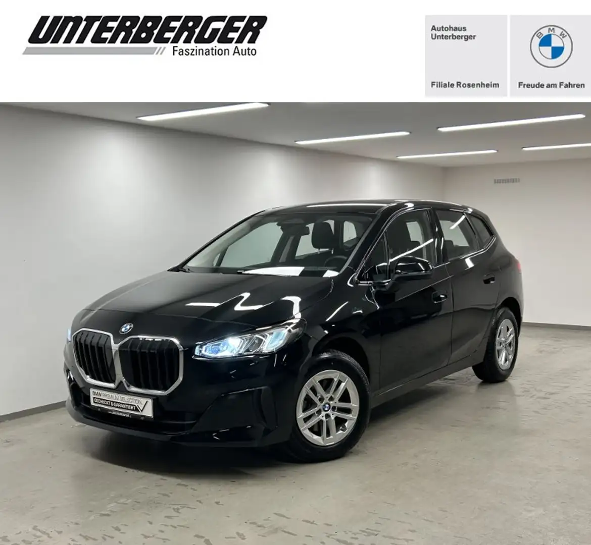 BMW 218 i Active Tourer Pano. DAB Parkass. AHK Schwarz - 1