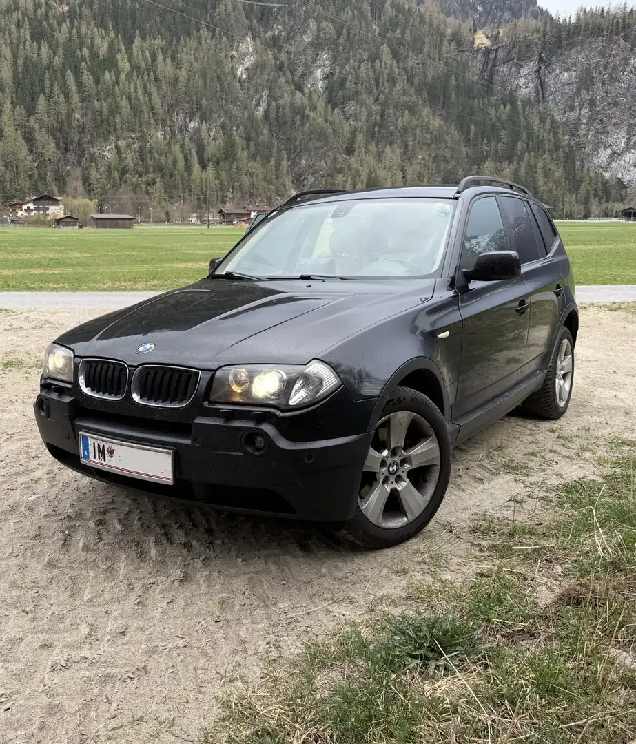 BMW X3 3.0i Aut. Schwarz - 1