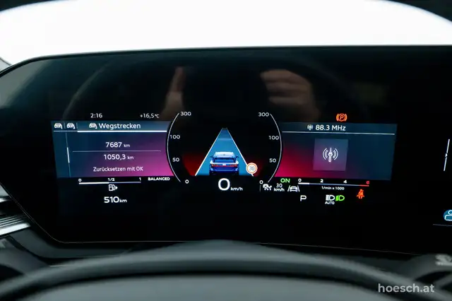 Audi A6 view 11