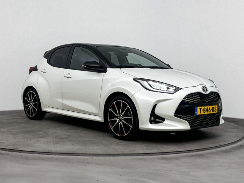 Toyota Yaris 1.5 Hybrid GR Sport Bi-tone Pearl White / Zwart da — photo 7