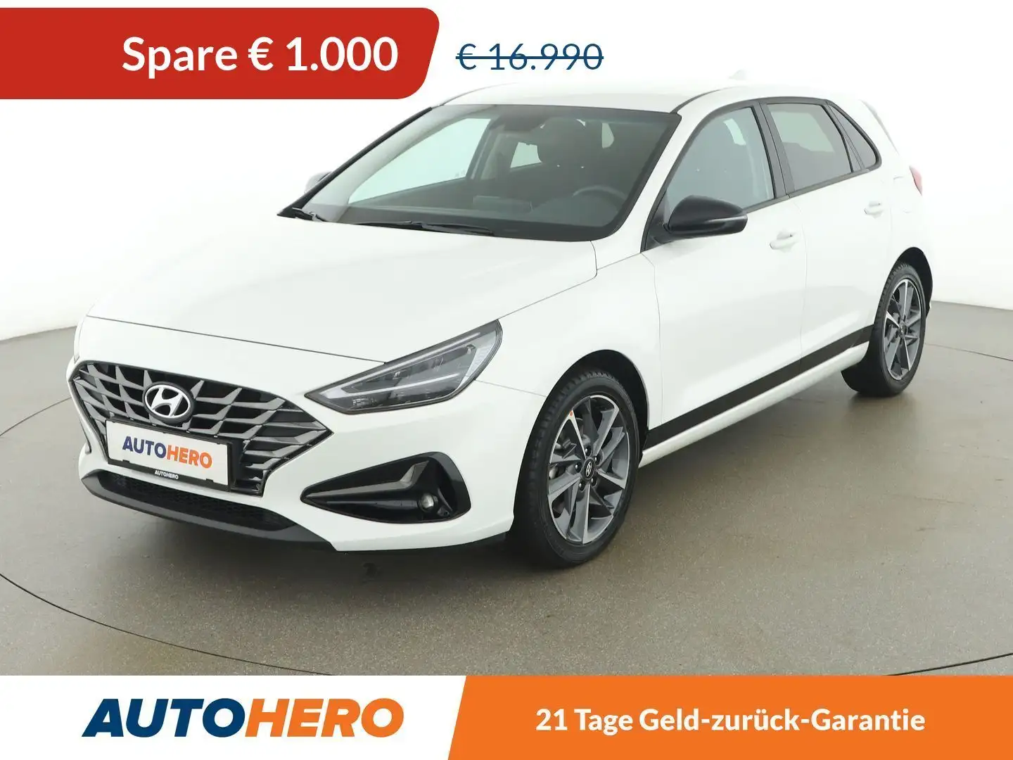 Hyundai i30 1.5 Trend Line *LED*CAM*SPUR*SHZ*TEMPO* Weiß - 1