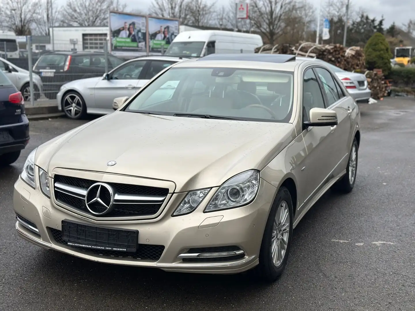 Mercedes-Benz E 300 CDI V6,TÜV NEU,INSPEKTION NEU Bej - 1