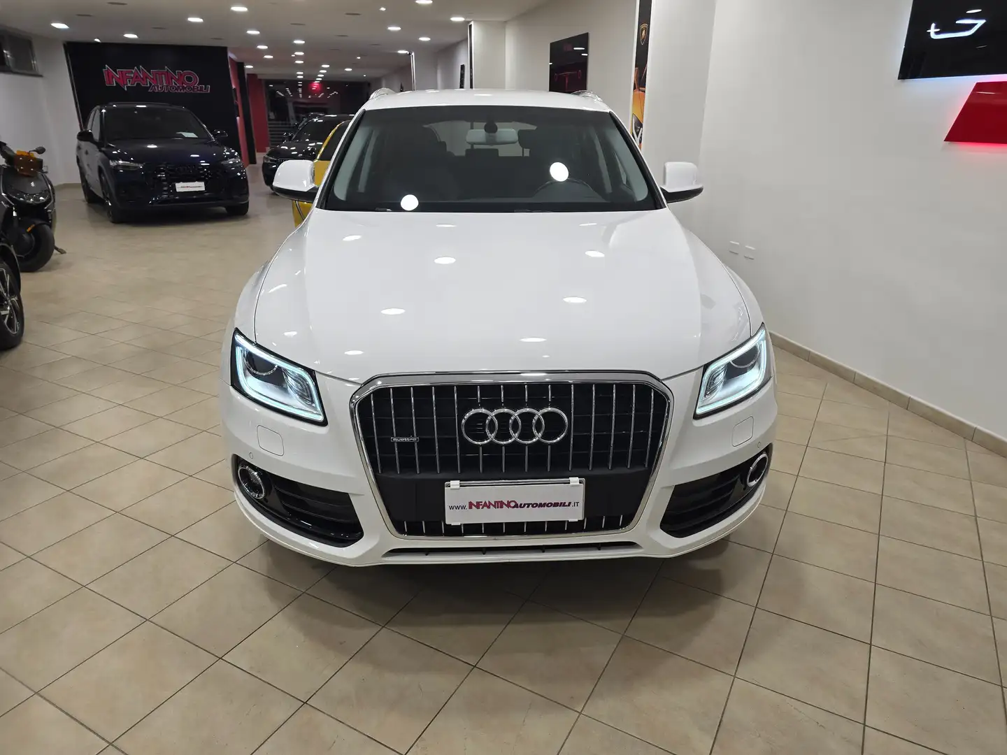 Audi Q5 2.0 tdi Quattro 177cv s-tronic Uniproprietario Bianco - 2