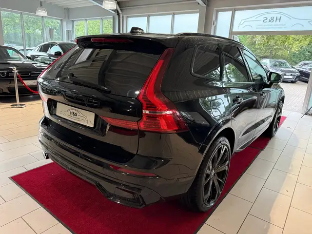 Volvo XC60 view 4