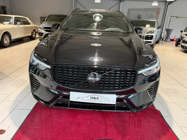 Volvo XC60 view 2
