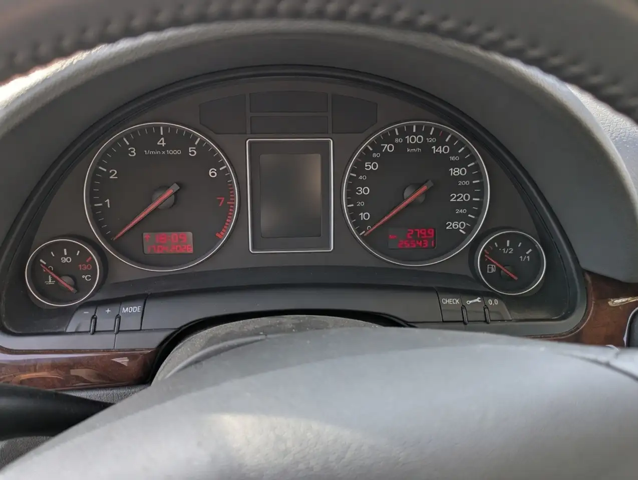 Audi A4 2.0, foto 3