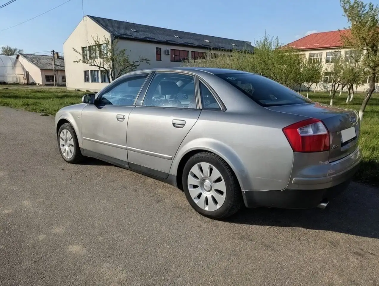 Audi A4 2.0, foto 8