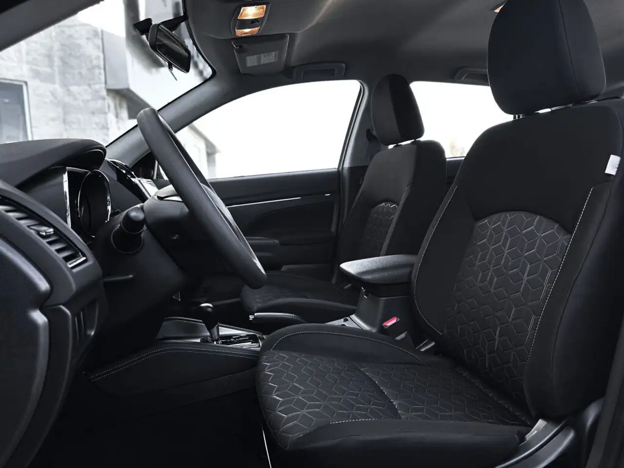 Mitsubishi RVR снимка Mitsubishi RVR