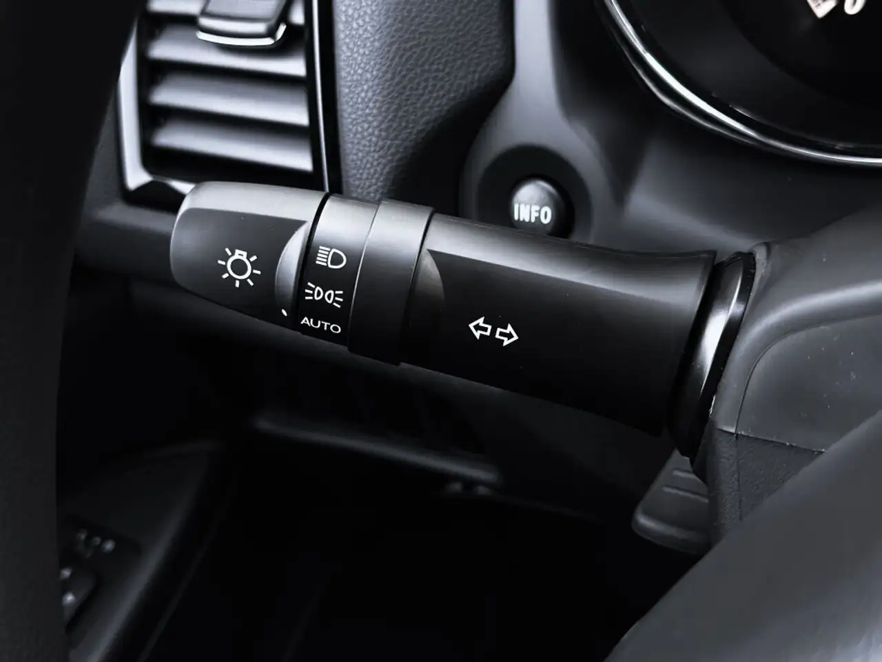 Mitsubishi RVR снимка Mitsubishi RVR