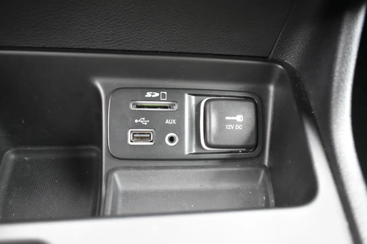 Jeep Cherokee снимка Jeep Cherokee