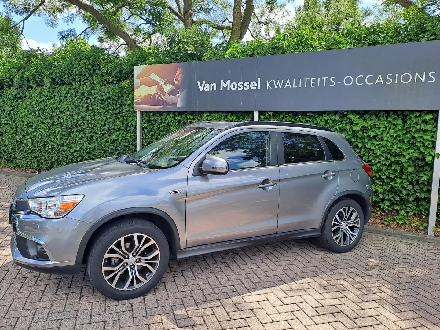 Mitsubishi ASX 1.6 Cleartec Connect Pro | TREKHAAK | NAVIGATIE | Grau - 2