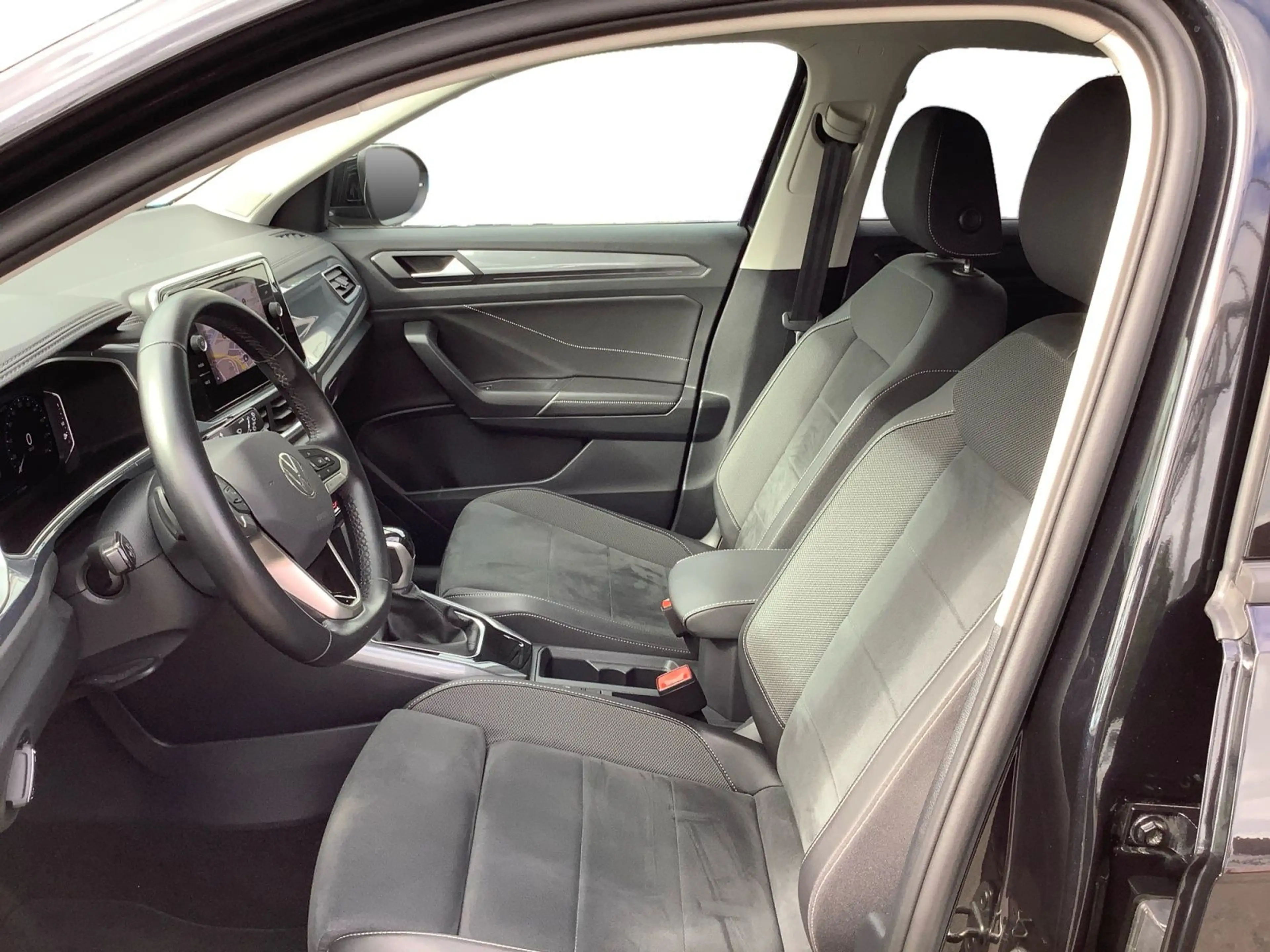 Volkswagen T-Roc Style 1.5 l TSI OPF 110 kW (150 PS) 7-Gang — photo 8