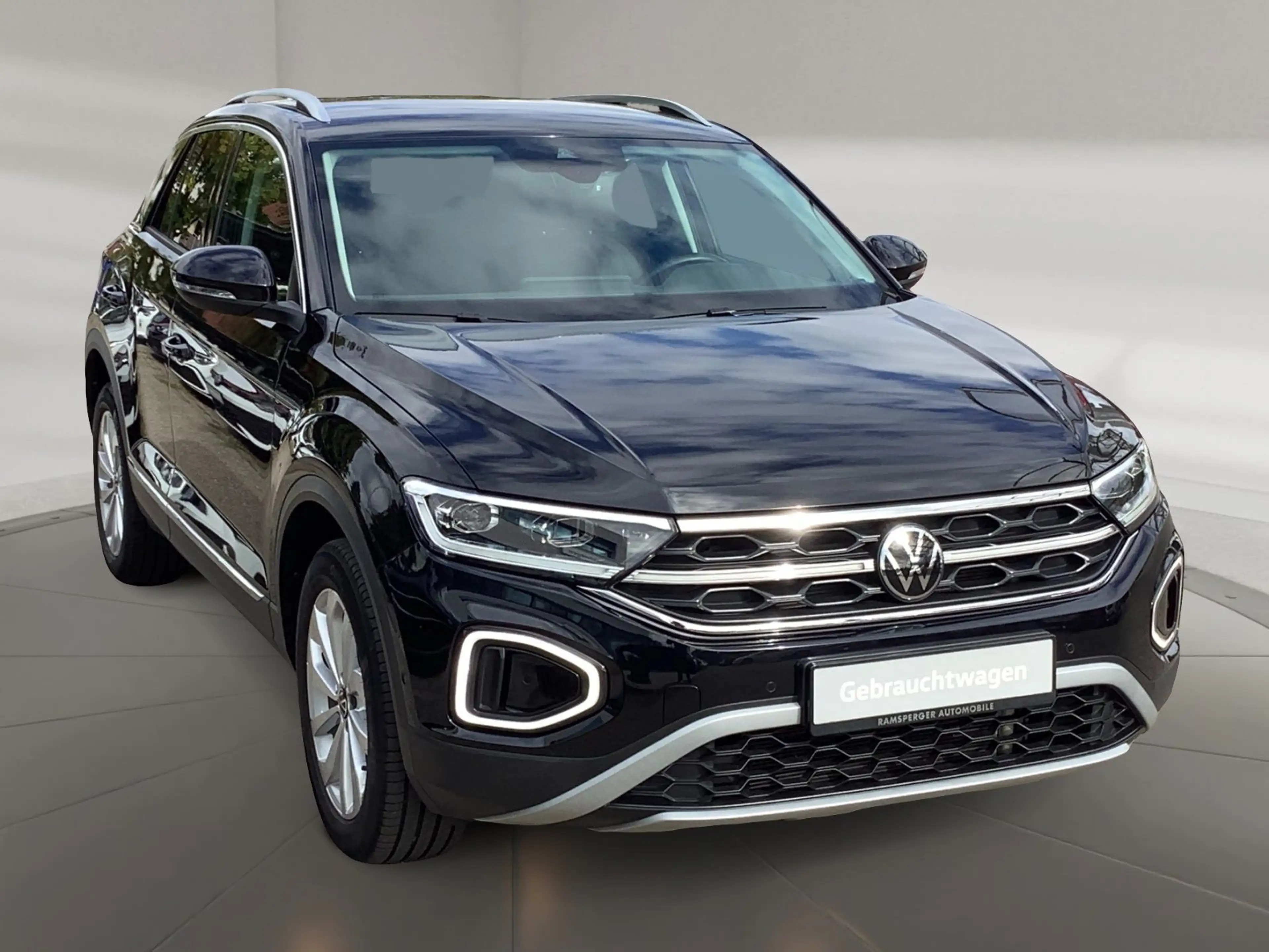 Volkswagen T-Roc Style 1.5 l TSI OPF 110 kW (150 PS) 7-Gang — photo 6