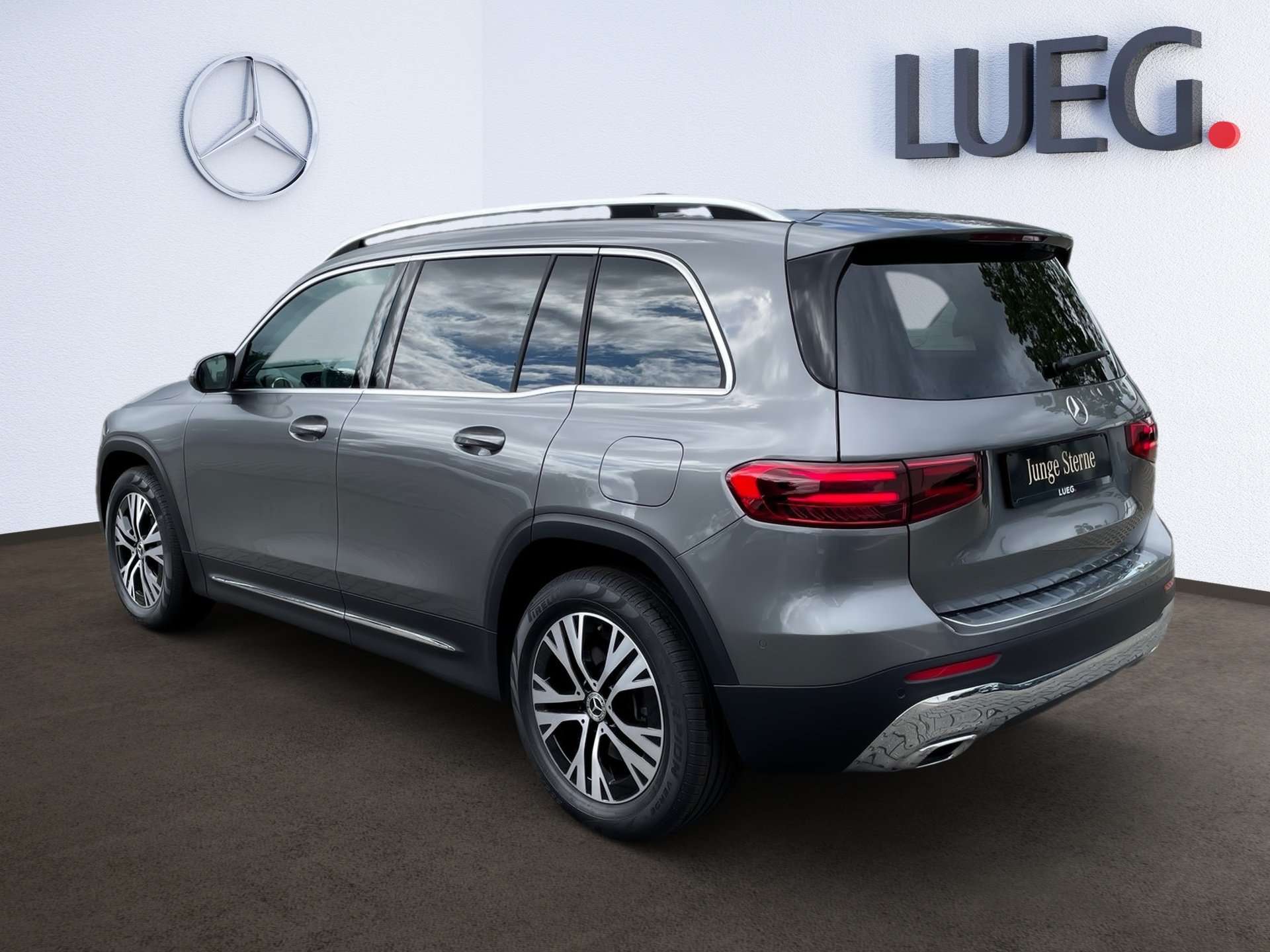Mercedes-Benz GLB 220