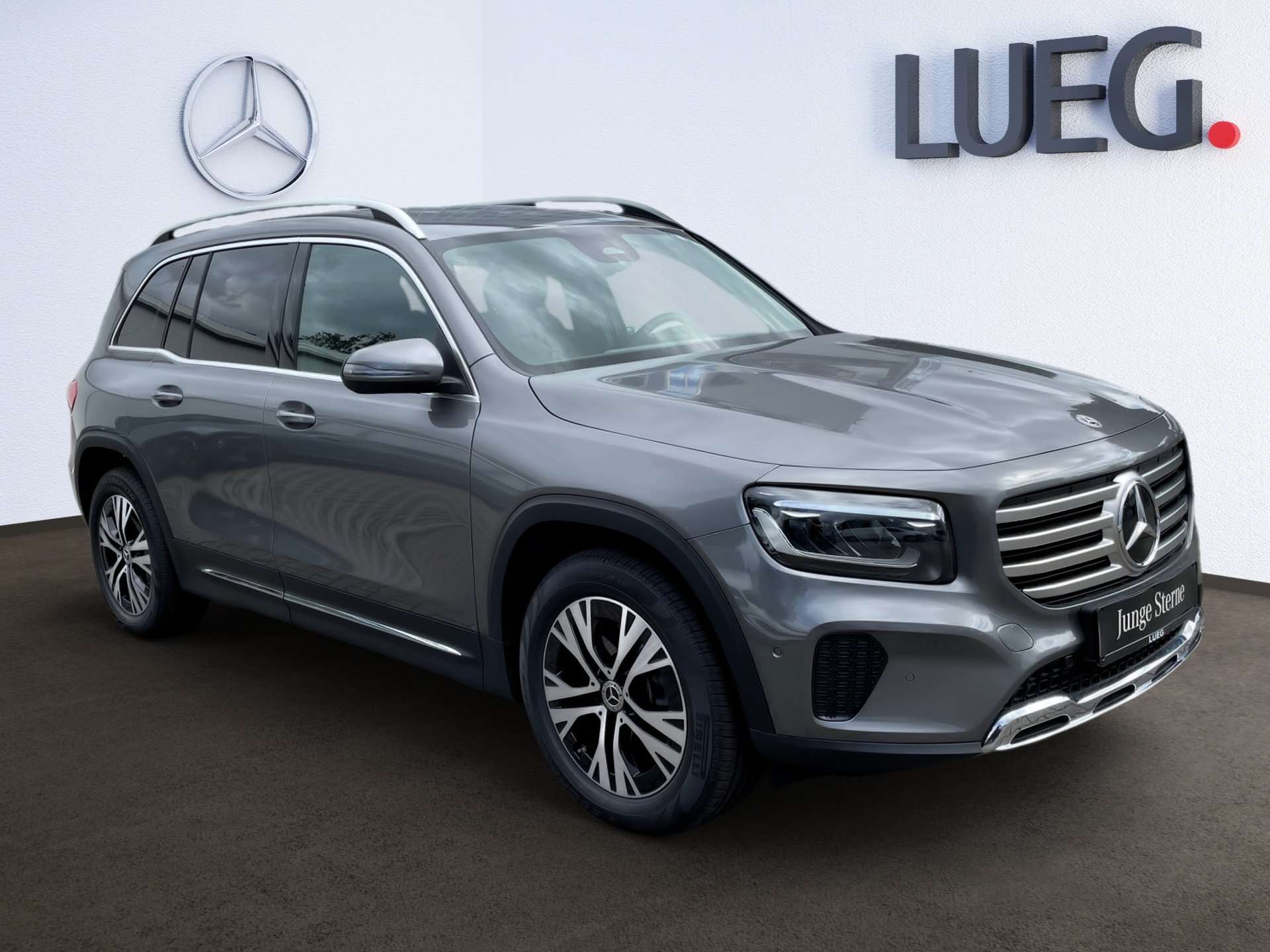 Mercedes-Benz GLB 220