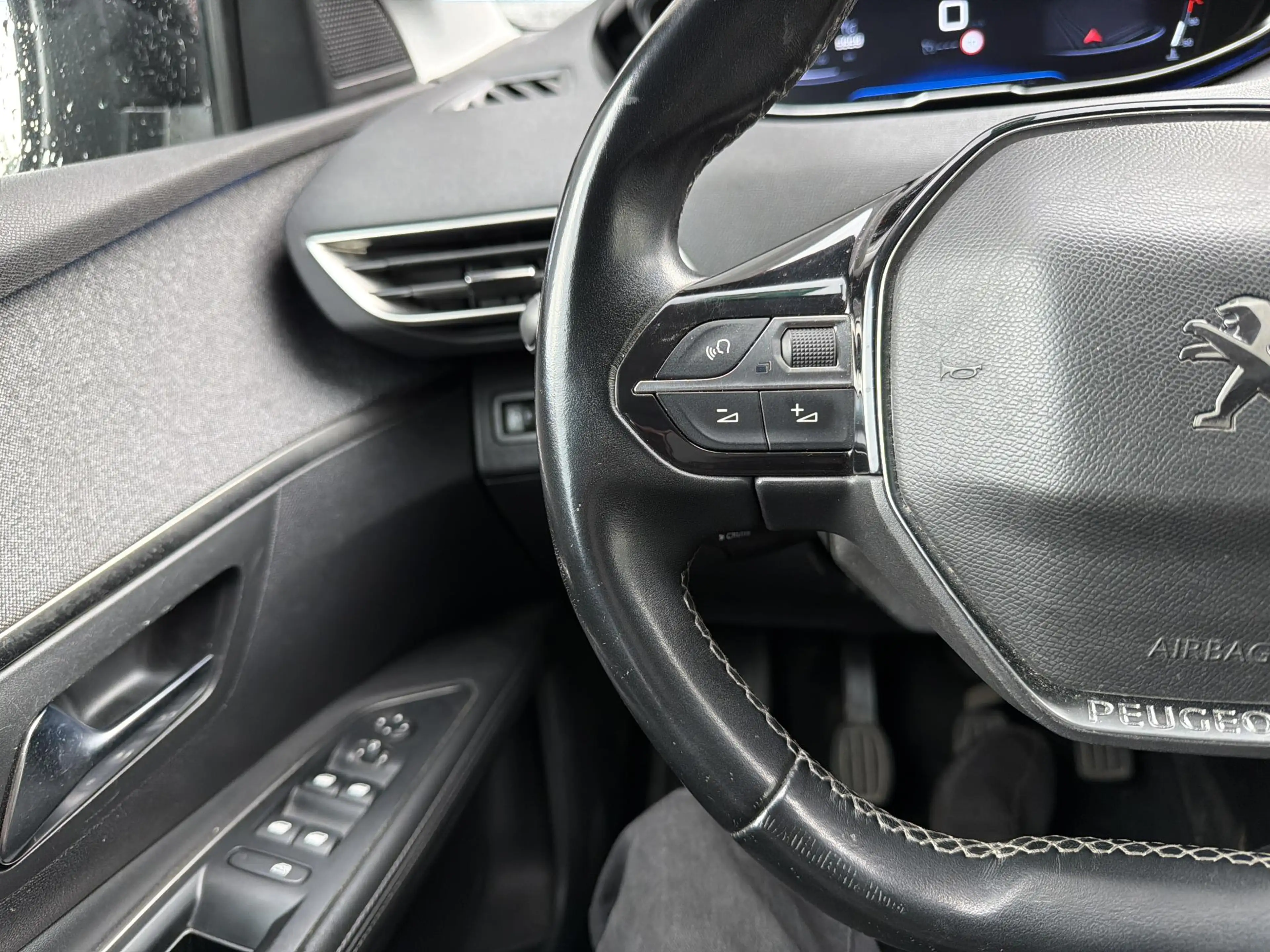 Peugeot 5008 1.5 BlueHDI Allure Pack Business | € 8.950,- NETTO — photo 10