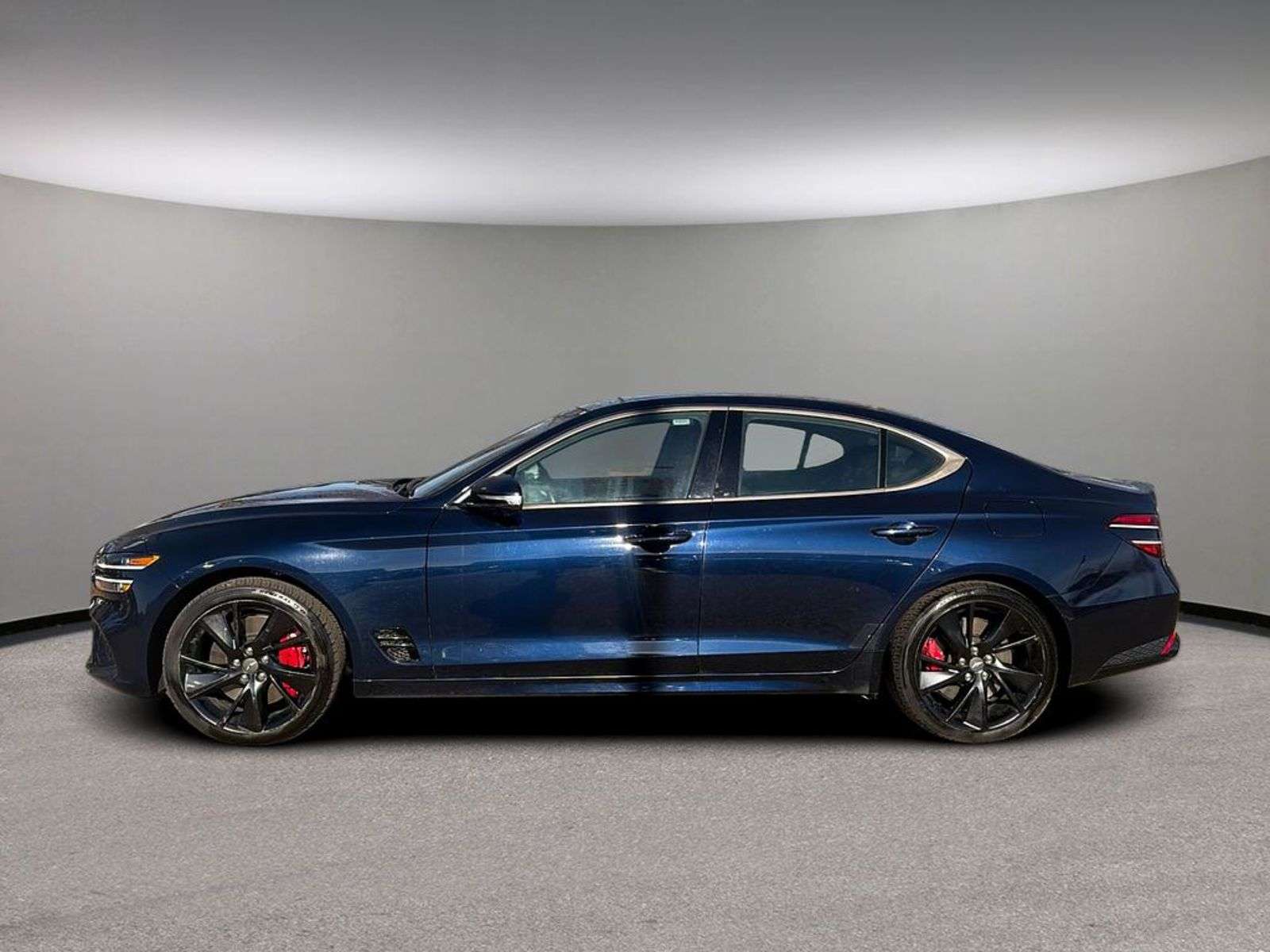 2023 Genesis G70