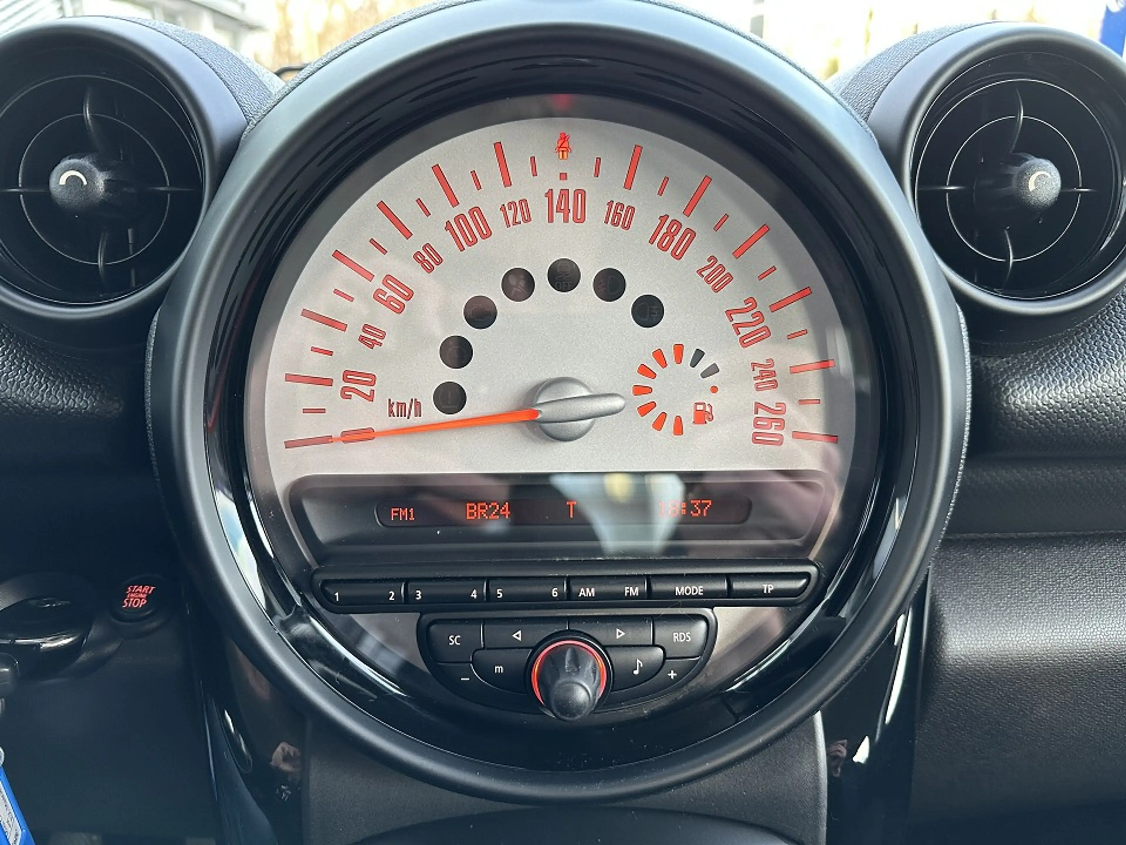 MINI One D Countryman 90PS KLIMA+EPH+RADIO+MP3+SITZHEIZUNG+ — photo 14