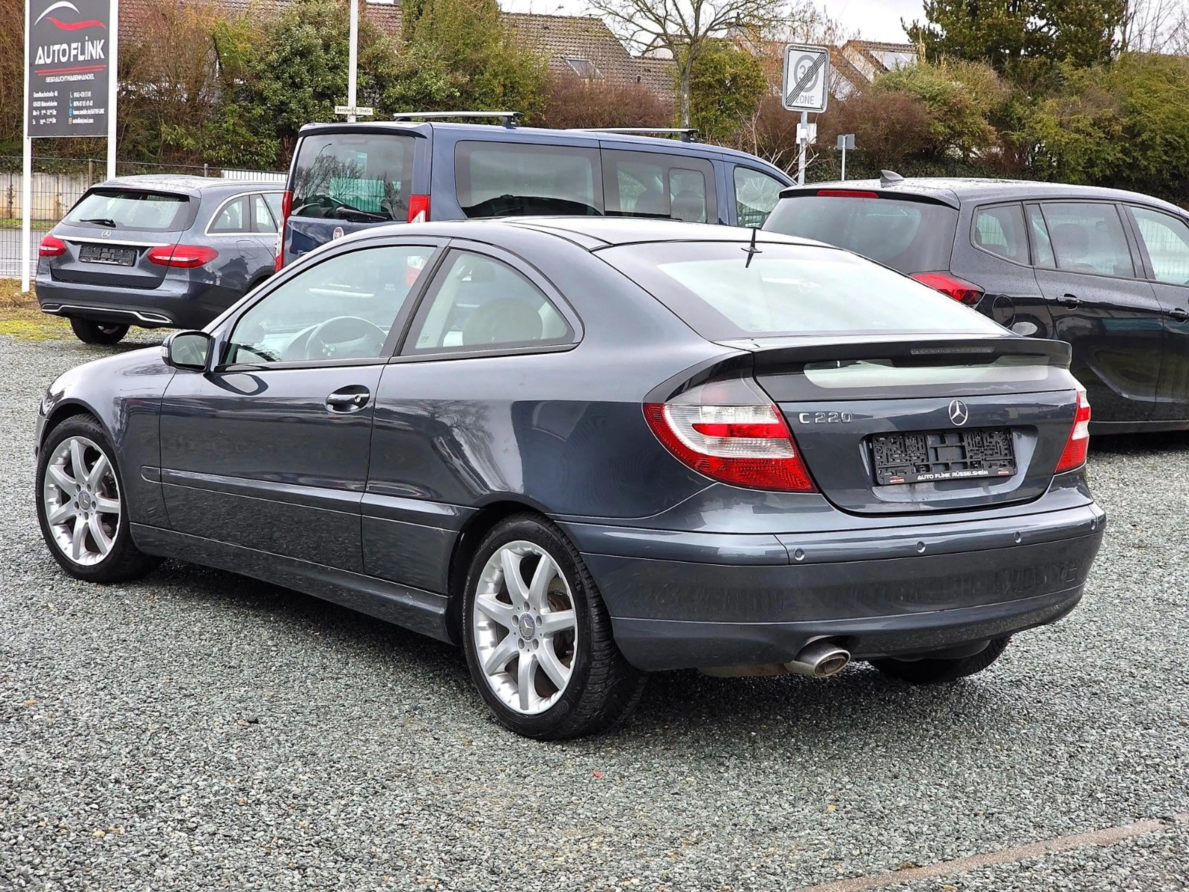 Mercedes-Benz C 220 CDI Evolution (PANO/XENON/LEDER/PDC/SHZ) — photo 7