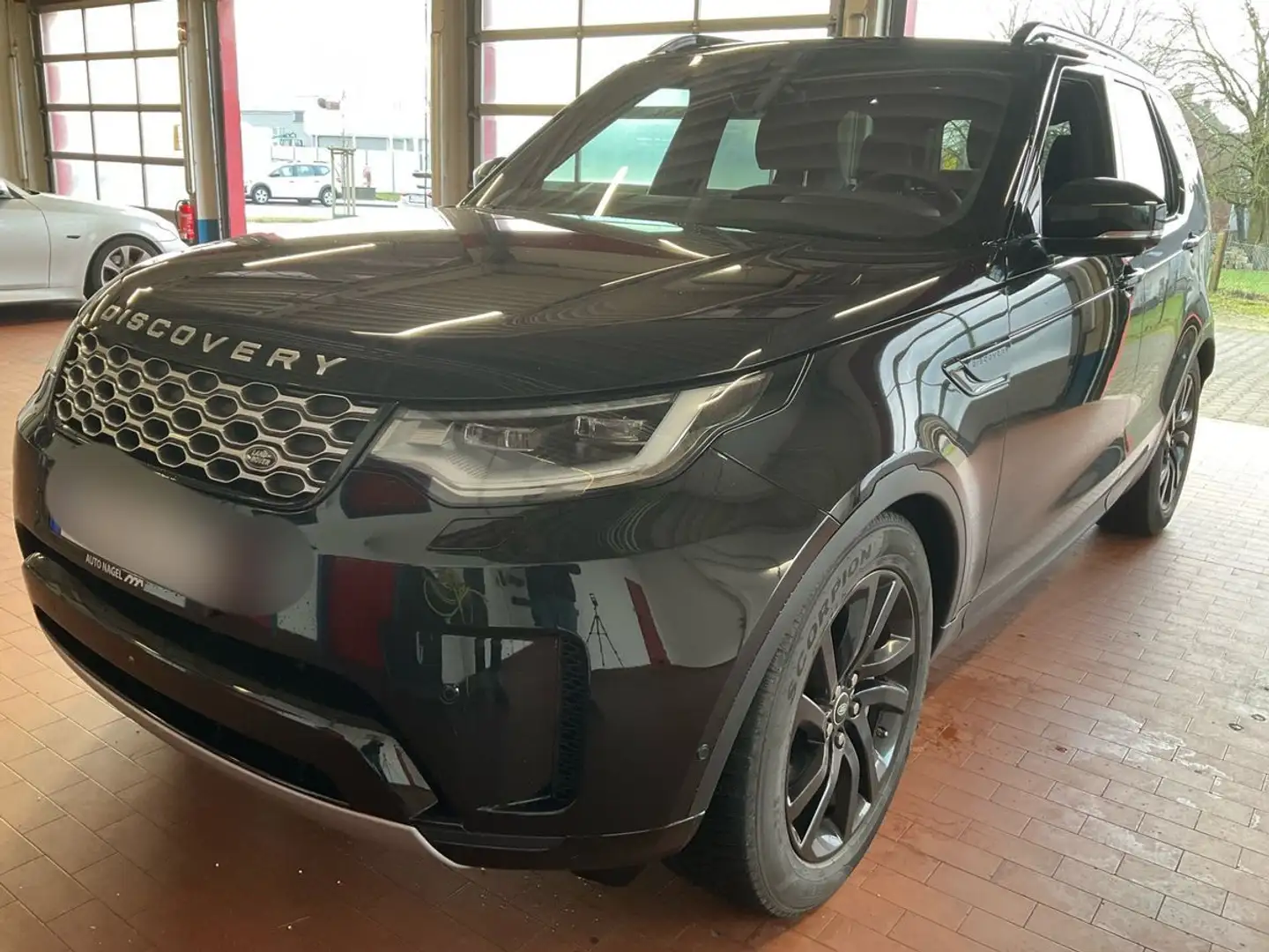 Land Rover Discovery D250 AWD 1.HD AHK RFK 8xALU ACC MATRIX Noir - 1