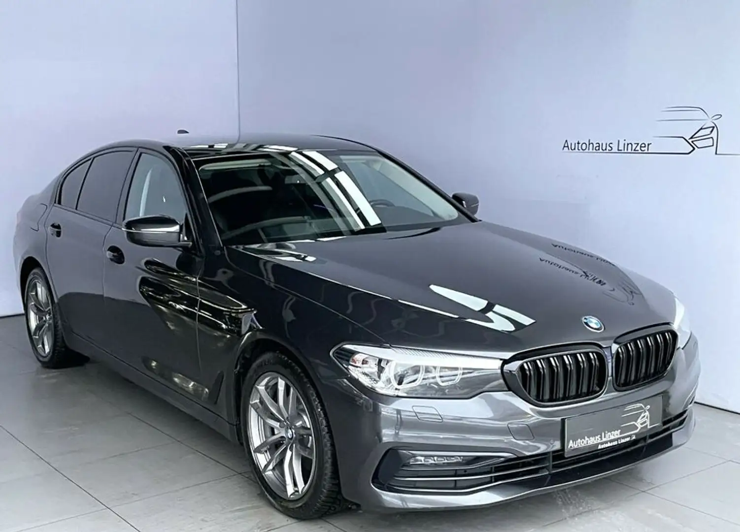 BMW 518 d M-Felgen *LED*KeyGo*MEMO*Sportsitze*AmbienteB Grau - 1