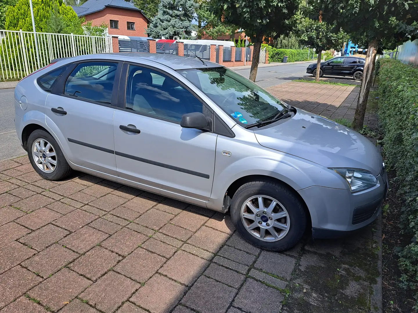 Ford Focus * Klimaanlage - Tüv 09/2026 * srebrna - 1