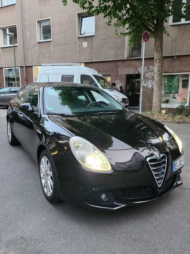 Alfa Romeo Giulietta 1.4 TB 16V Multiair,  170 Ps Turbo Schwarz - 2