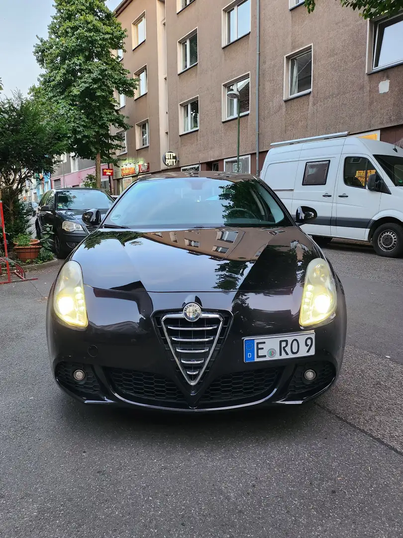 Alfa Romeo Giulietta 1.4 TB 16V Multiair,  170 Ps Turbo Schwarz - 1