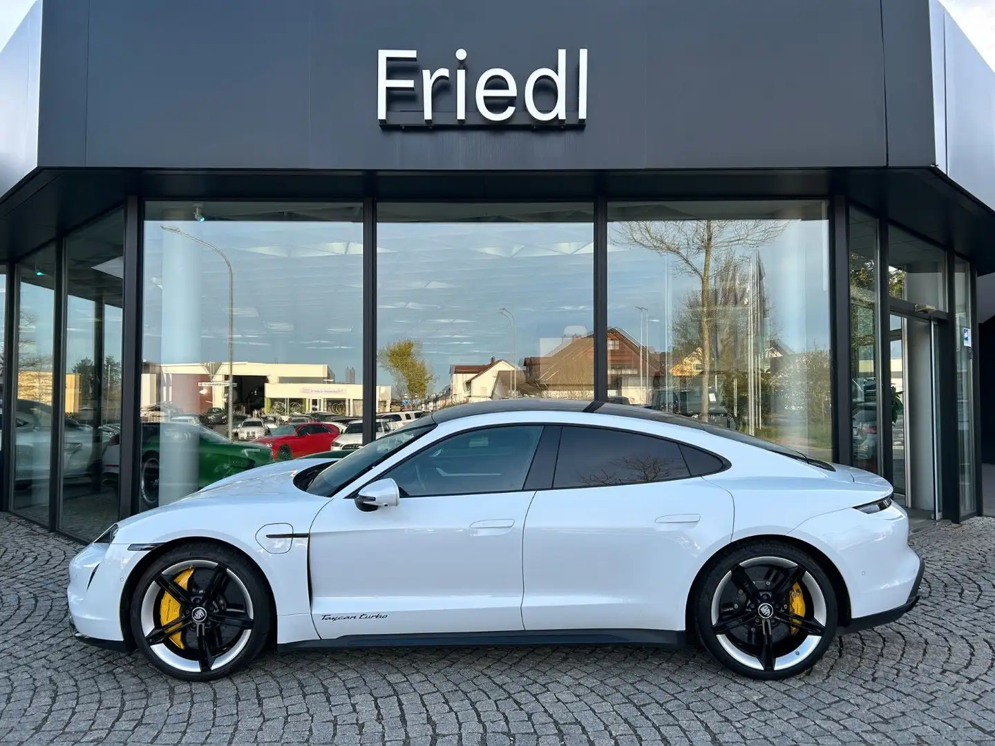 porsche taycan