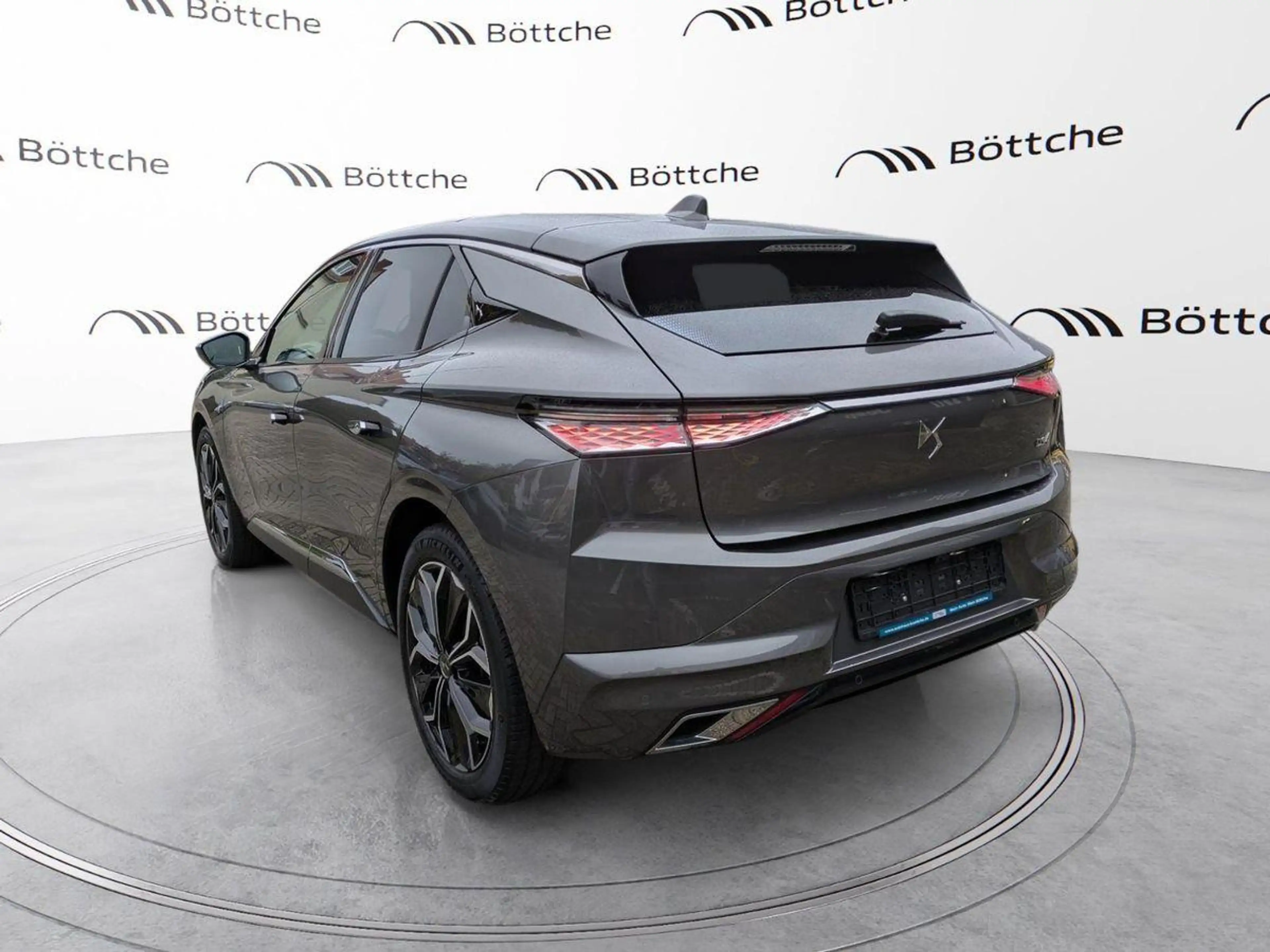 DS Automobiles DS 4 1.2 12V e-THP / PureTech — photo 5