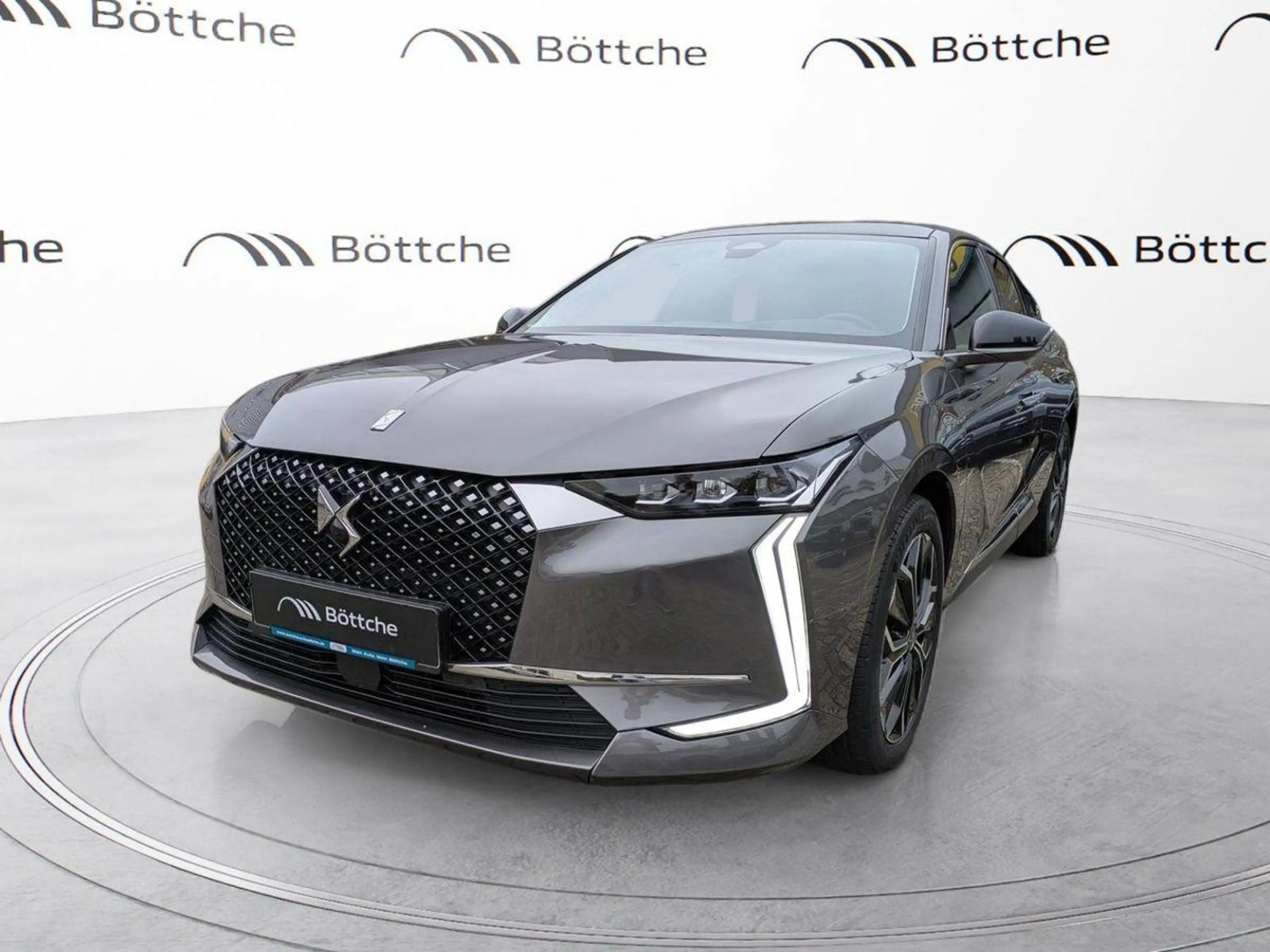 DS Automobiles DS 4 1.2 12V e-THP / PureTech — photo 2
