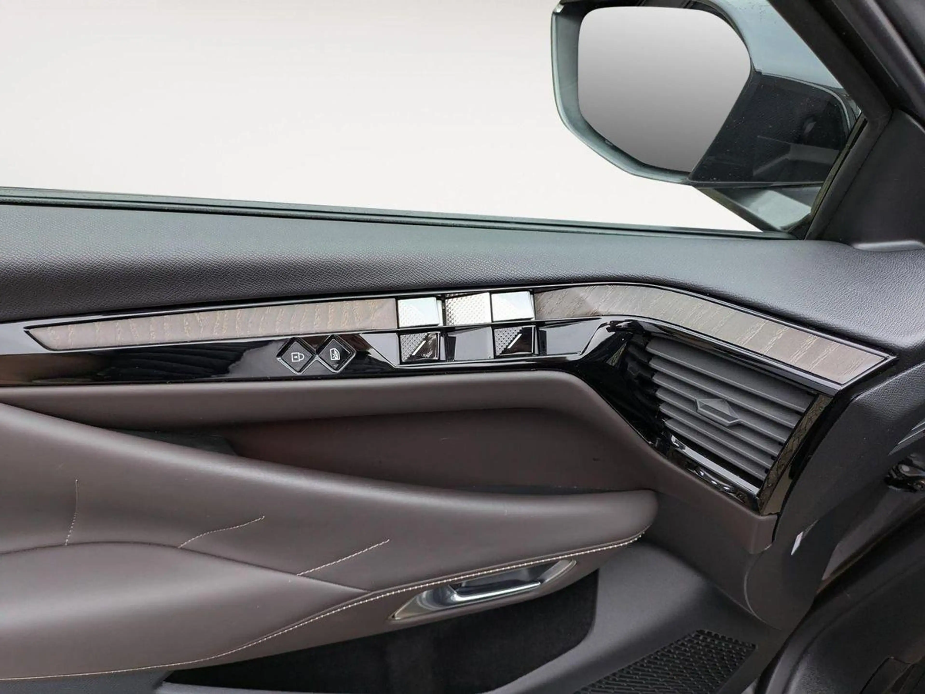 DS Automobiles DS 4 1.2 12V e-THP / PureTech — photo 12