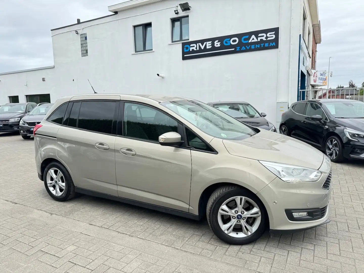 Ford Grand C-Max Grand C-Max 1.5 TDCi Titanium * 1 JAAR GARANTIE * Beige - 1