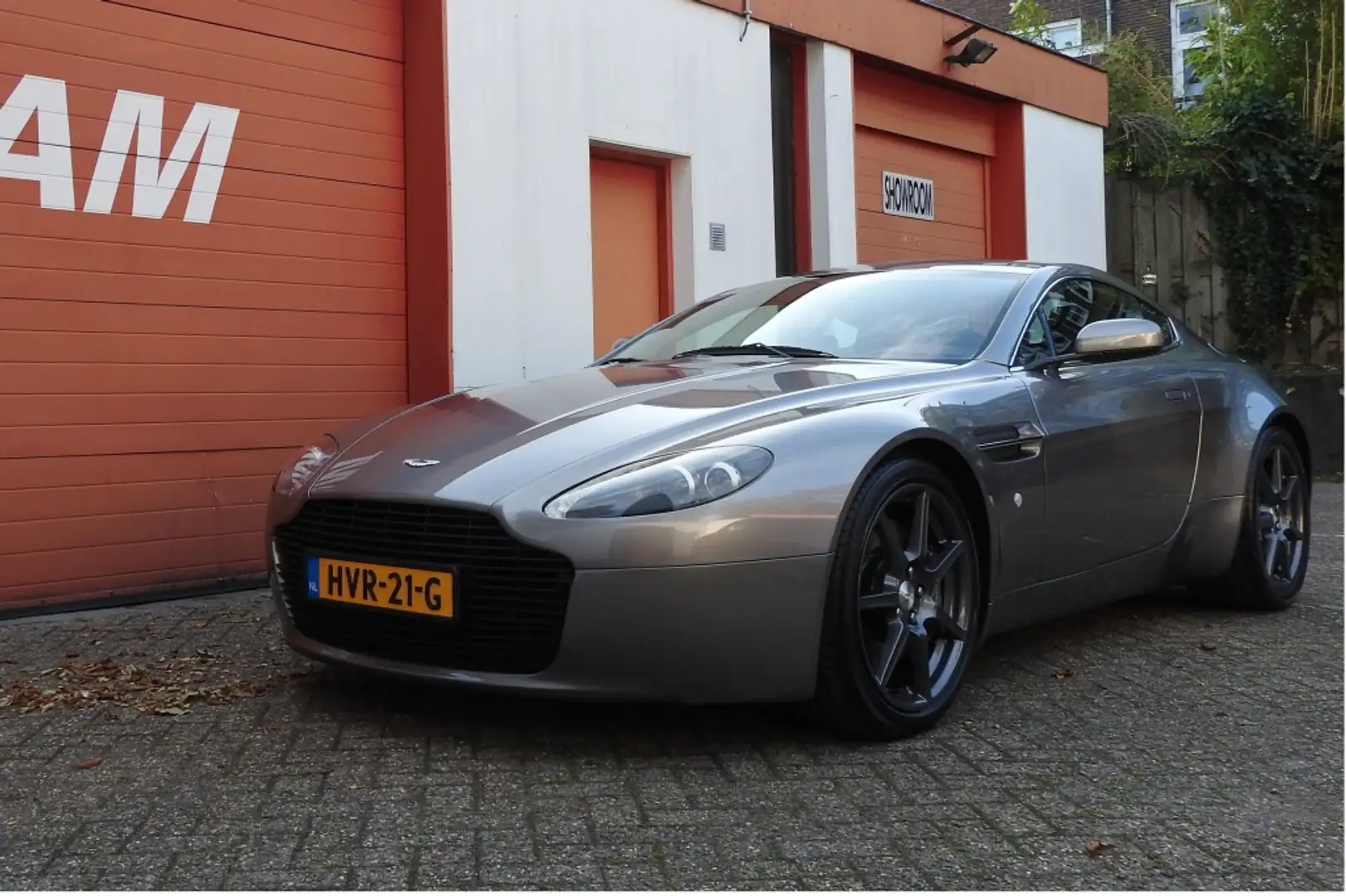 Aston Martin Vantage V8 4.3 V8 Sportshift, Autom, CC. Gris - 1