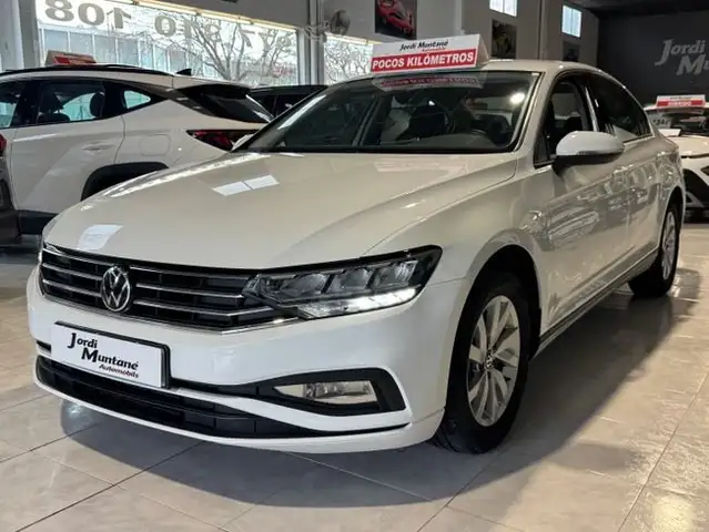 Volkswagen Passat 2.0TDI 122CV DSG-7.- " NACIONAL ".- " IMPECABLE ".