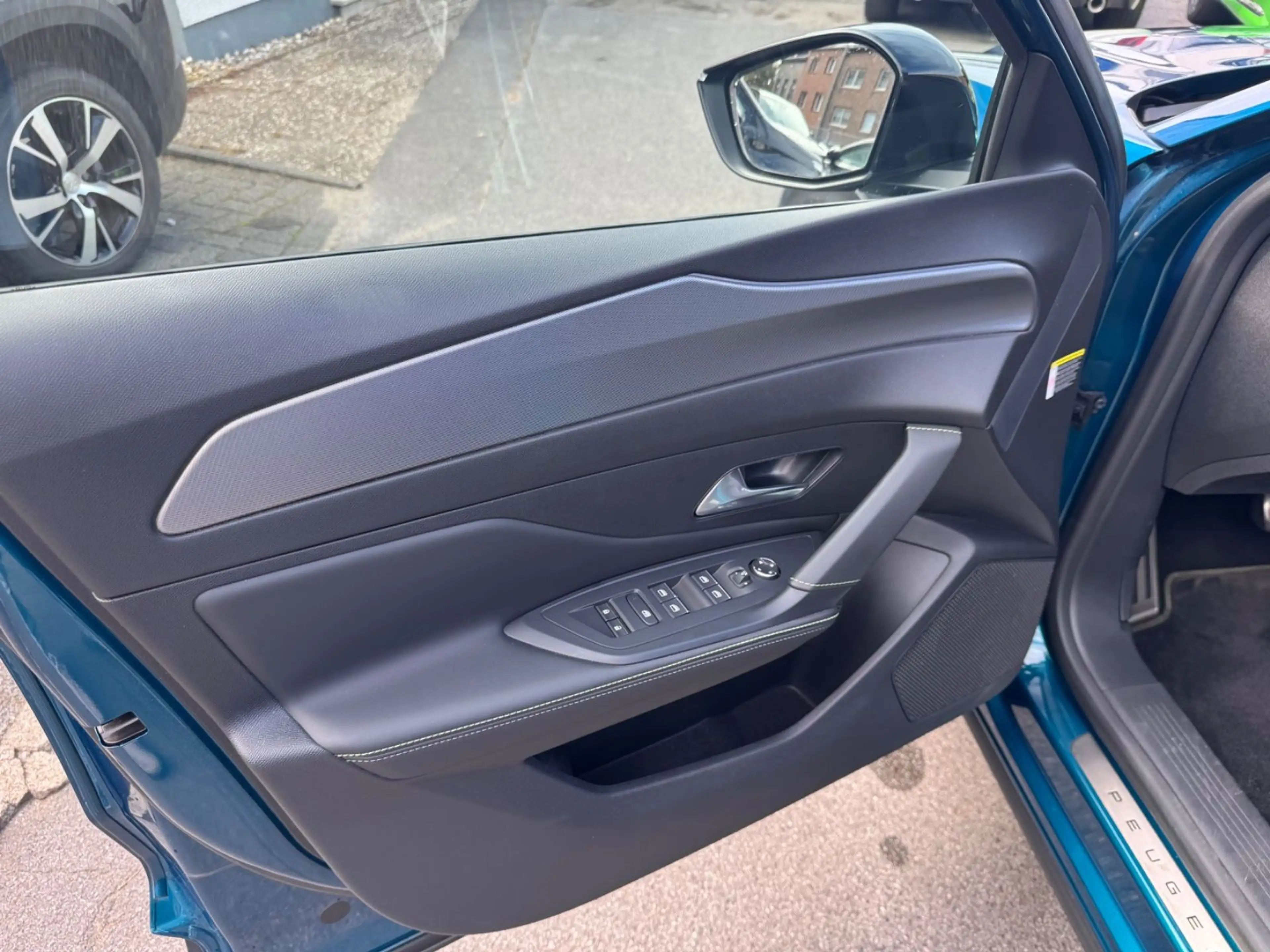 Peugeot 408 PureTech 130 GT-LED-RFK-GSD-TOP!!! — photo 8
