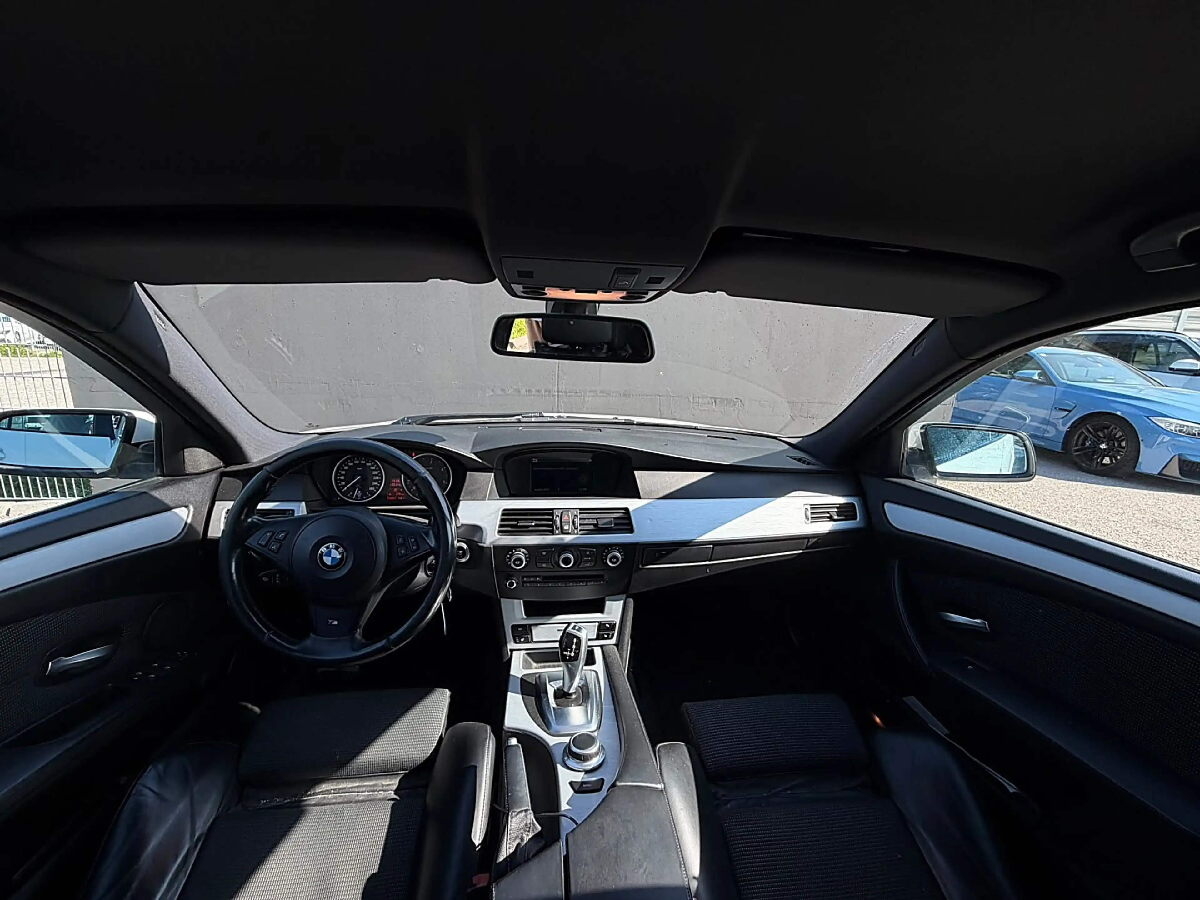 BMW 525 d DPF Touring xDrive VM — photo 10