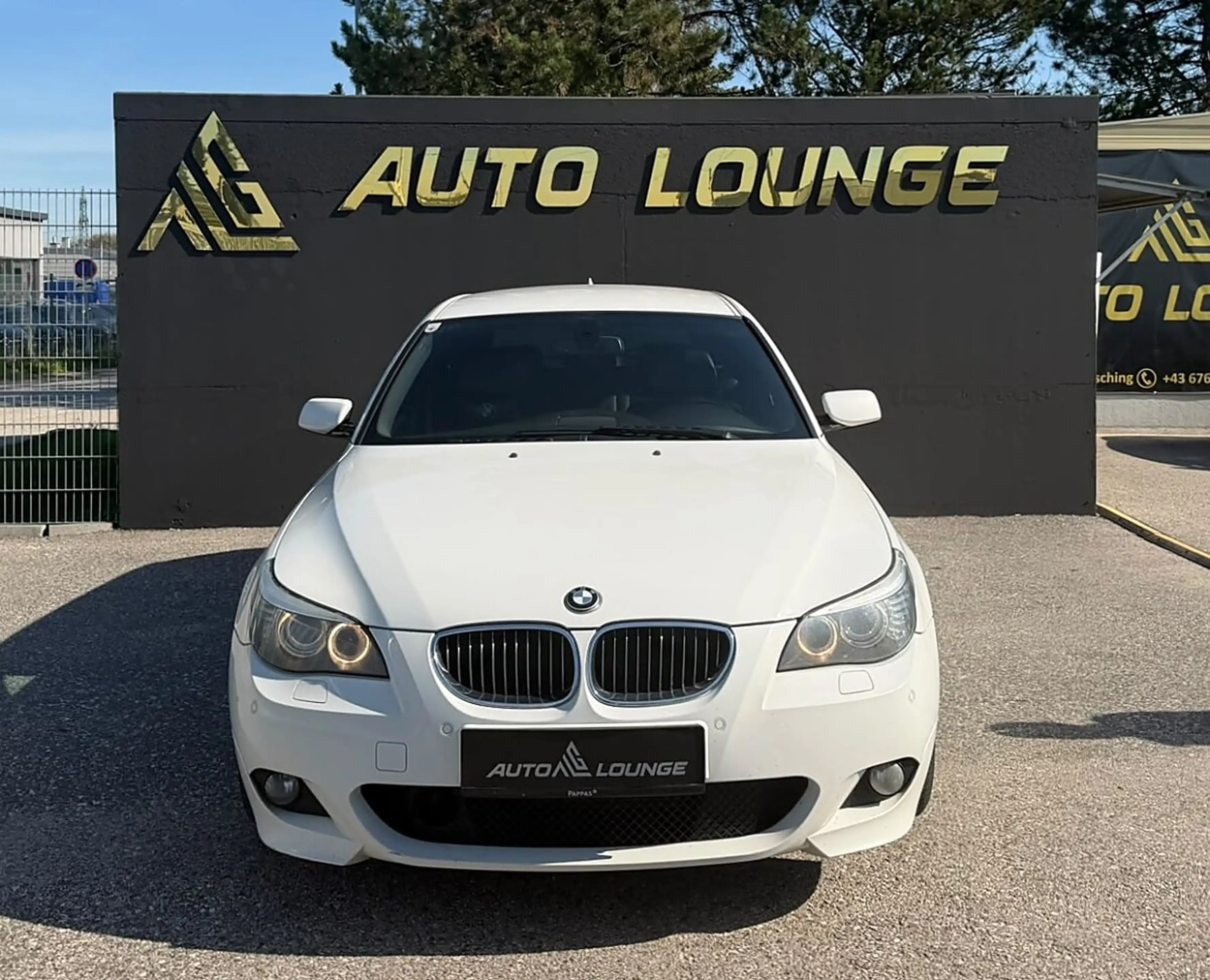 BMW 525 d DPF Touring xDrive VM — photo 2