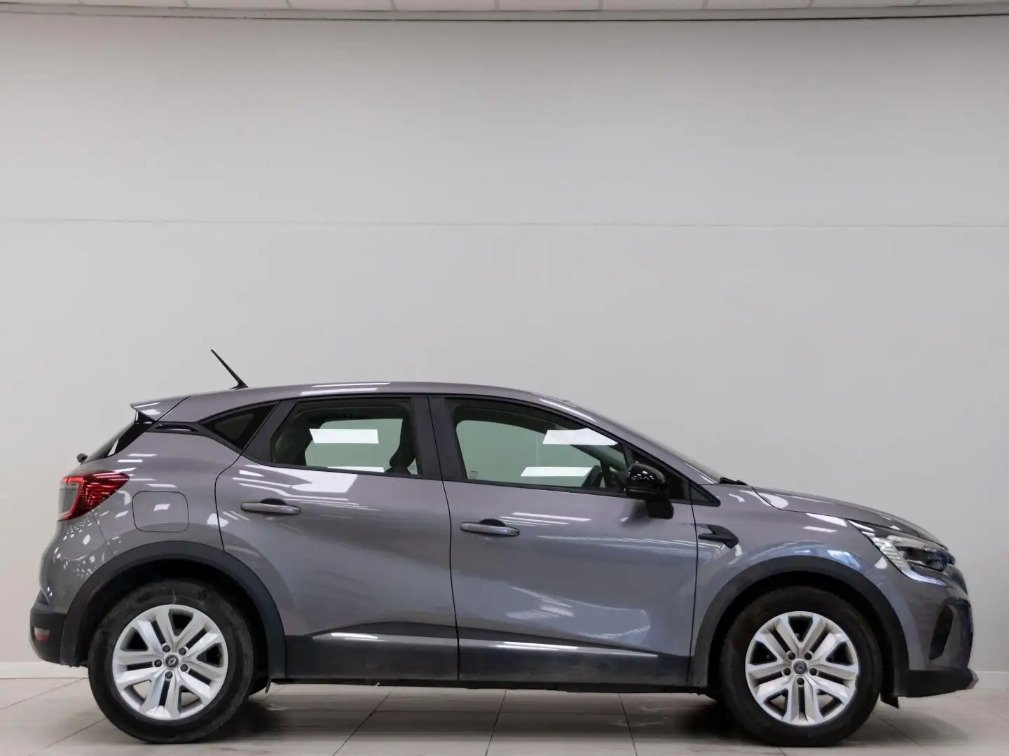 Renault Captur TCe Intens 96kW Grijs - 2