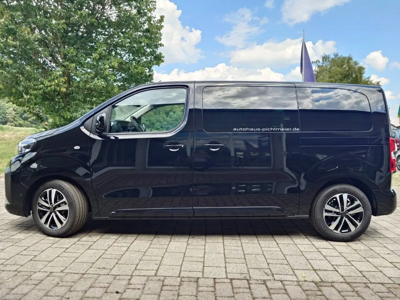 Peugeot Traveller 2026